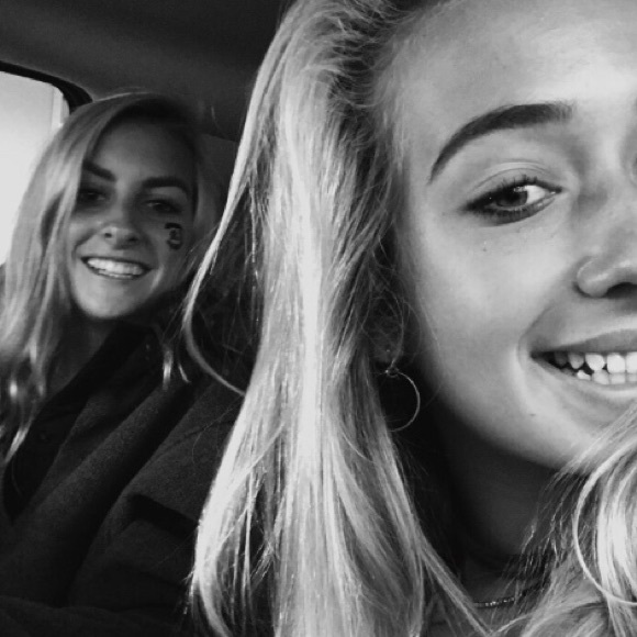 Meet your Posher, Katlin - Picture 1 of 1